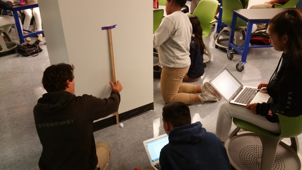 photo of students running bouncy ball lab